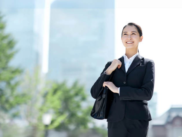 Professional woman relaunching her legal career, returning to work with confidence and strategy